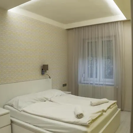 Attila Luxury Appartement *